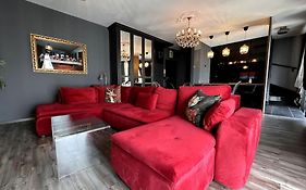 Ultra Central Premium Duplex